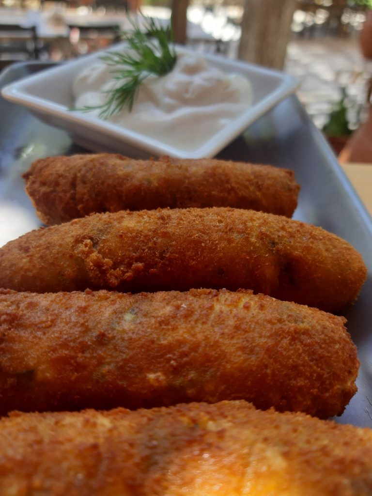 Τα πιάτα μας