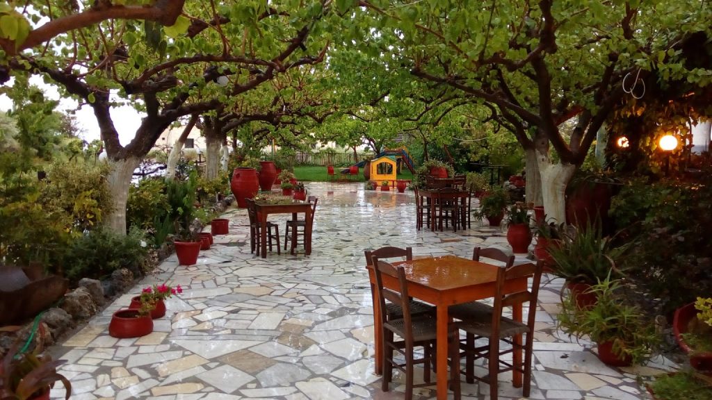 η Ταβέρνα μας